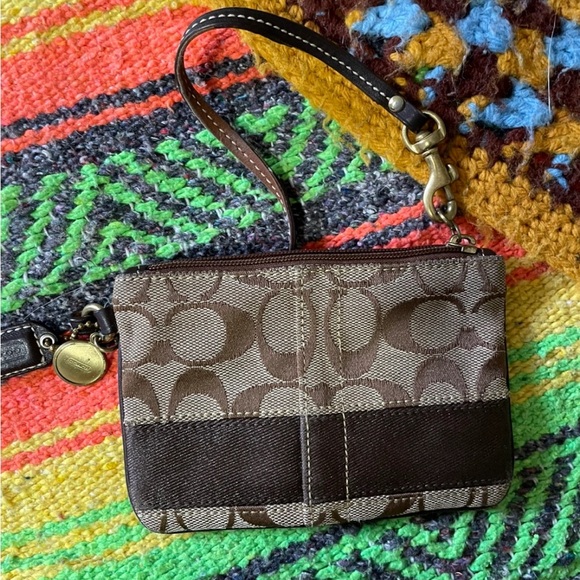 Vtg Y2K Coach Factory Signature Wristlet - Picture 3 of 9